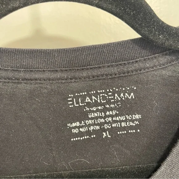 Ell and Em Feminine black tiger t-shirt. XL. Worn only a few times - Picture 3 of 3